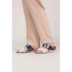 42371 sandalia con tacón y eslabones  Anekke Eikon. Sandalia . Color navy. Número 41. 