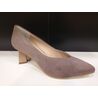 Zapato salón tacón original. Zapato. Color taupe. Número 40. 